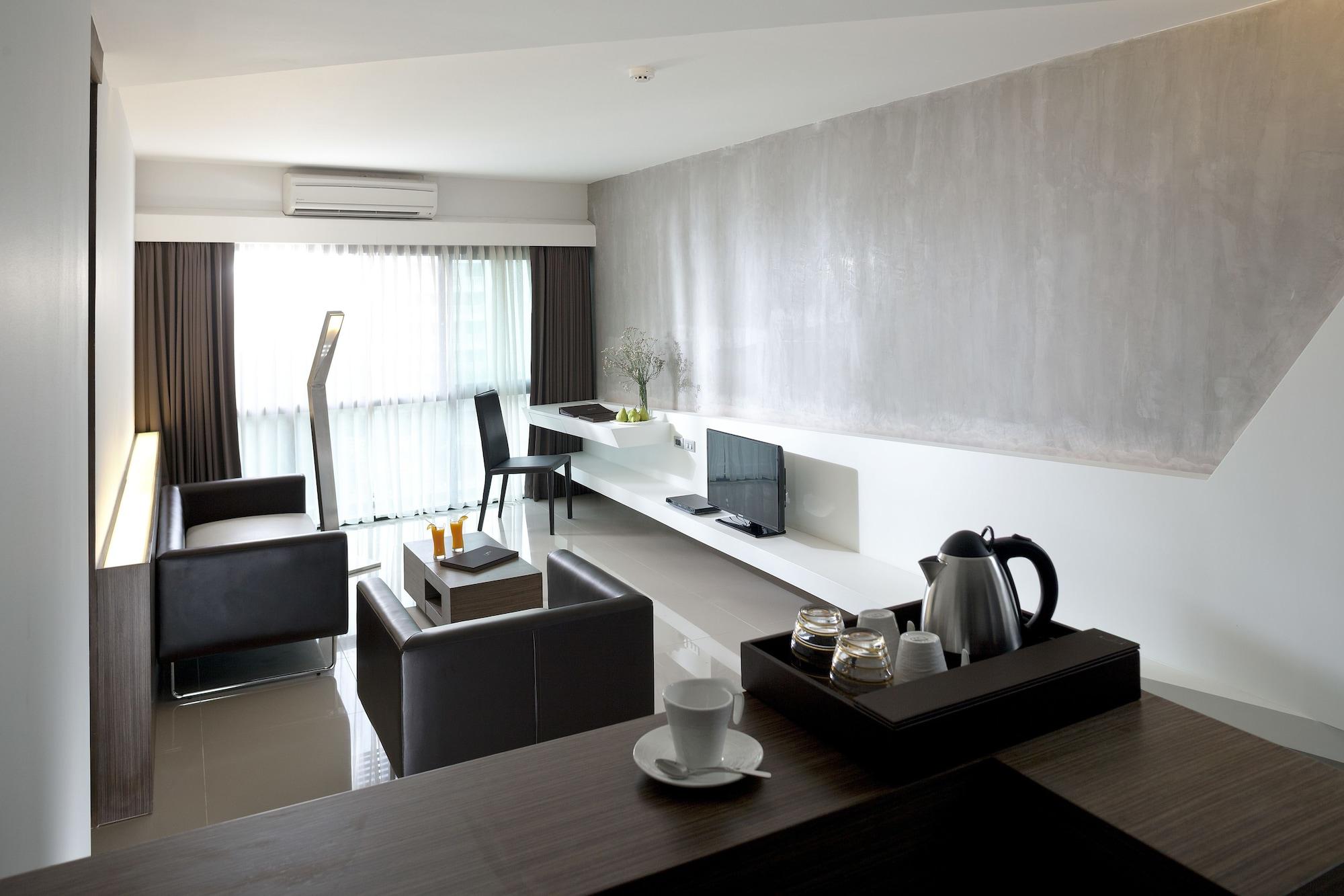 โรงแรม ไนน์ ฟอร์ตี้ วัน กรุงเทพมหานคร ภายนอก รูปภาพ
