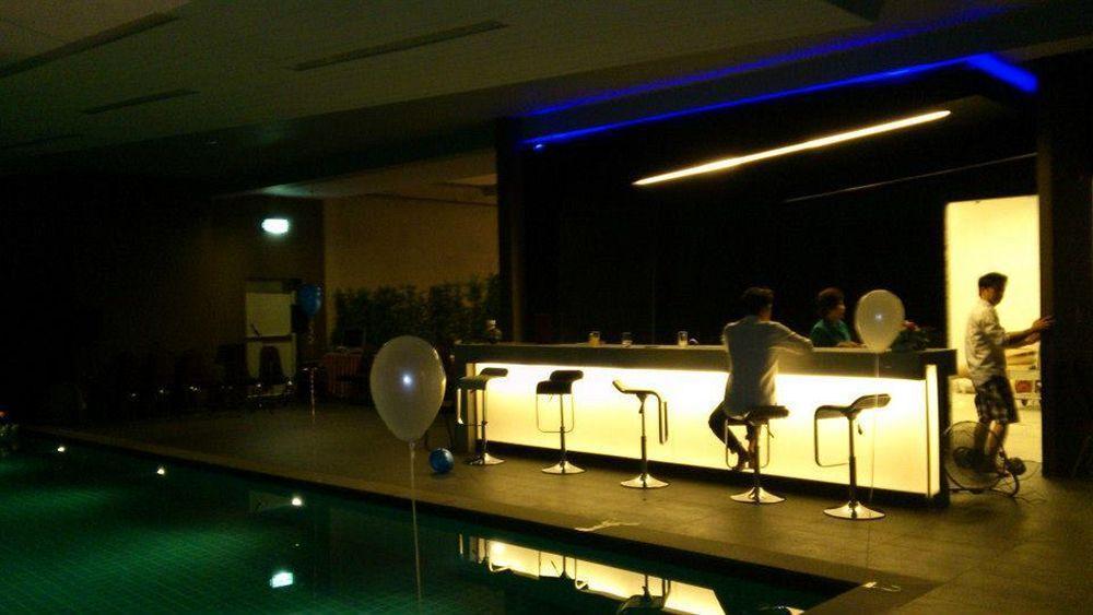 โรงแรม ไนน์ ฟอร์ตี้ วัน กรุงเทพมหานคร ภายนอก รูปภาพ