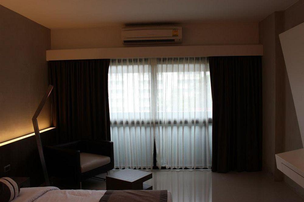 โรงแรม ไนน์ ฟอร์ตี้ วัน กรุงเทพมหานคร ภายนอก รูปภาพ